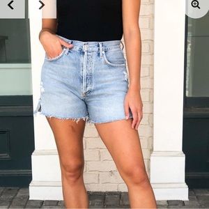 Agolde Dee Short in Chimes